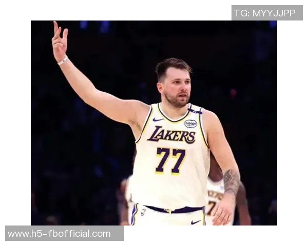 东契奇调侃犯规大战胜利心态轻松称还挺喜欢这种比赛氛围 东契奇调侃犯规大战胜利心态轻松称还挺喜欢这种比赛氛围