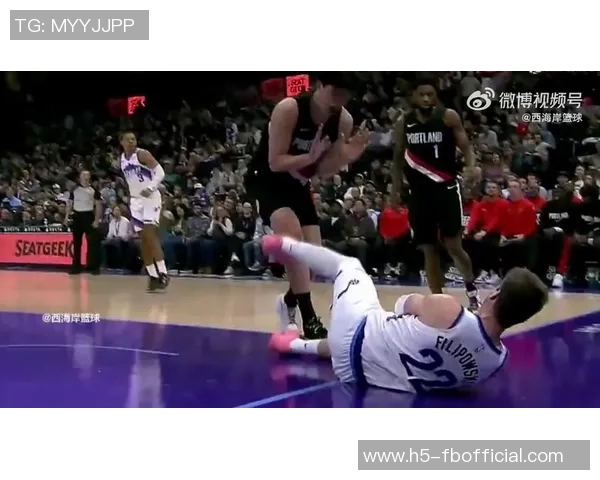 杨瀚森惊叹训练营球队防守如花般伸缩自如的精彩表现