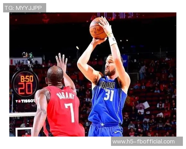 华盛顿盛赞弗拉格潜力无限努力传授经验助其成长 华盛顿盛赞弗拉格潜力无限努力传授经验助其成长